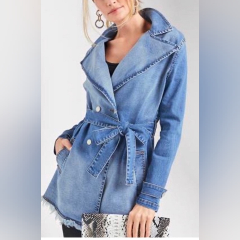 VENUS Women's Denim Trench Coat New Without Tags Belted Waist Size 2X